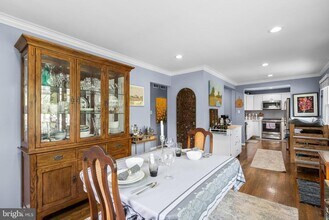 3904 Lantern Dr in Silver Spring, MD - Building Photo - Building Photo