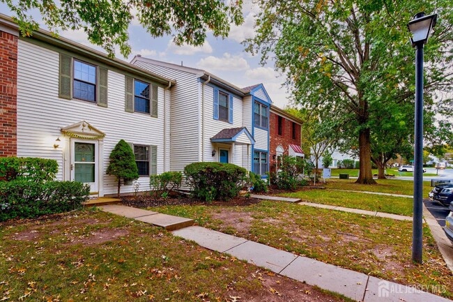 134 Pear Tree Ln in Franklin Township, NJ - Building Photo - Building Photo