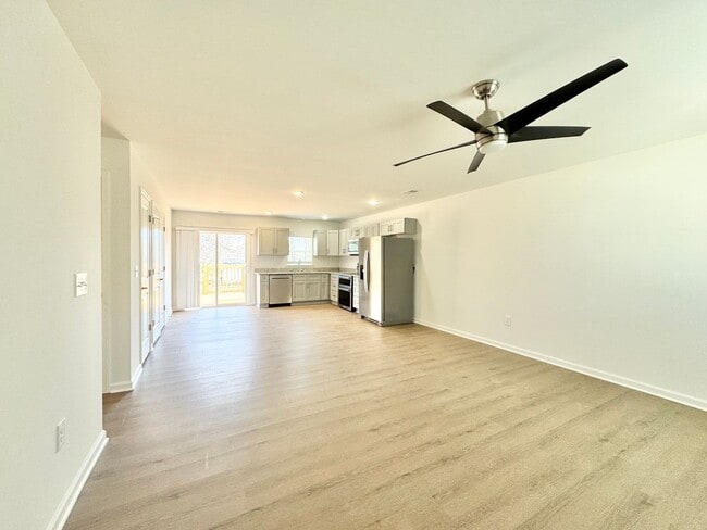 905 Dillard St in Greensboro, NC - Building Photo - Building Photo