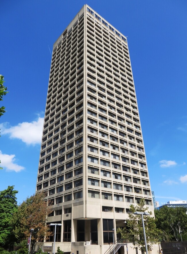 Eastgate Married Student Housing in Cambridge, MA - Foto de edificio - Building Photo