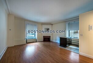 62 Boylston St in Boston, MA - Building Photo