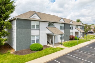 Burberry Place Apartments in Lafayette, IN - Building Photo