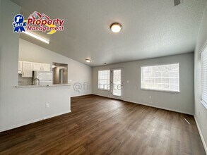 3148 N Esquire Dr in Boise, ID - Building Photo - Building Photo