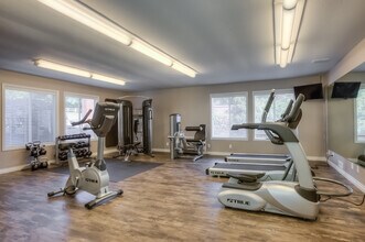 Oak Hill Apartments in Portland, OR - Foto de edificio - Building Photo