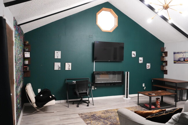 2315 13th St in Lubbock, TX - Foto de edificio - Building Photo