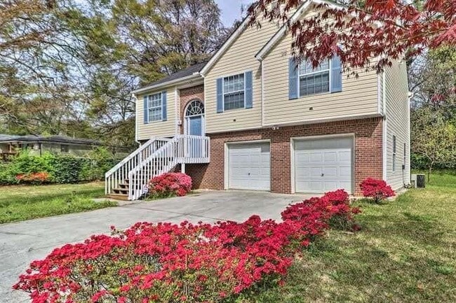 property at 483 Oak Dr