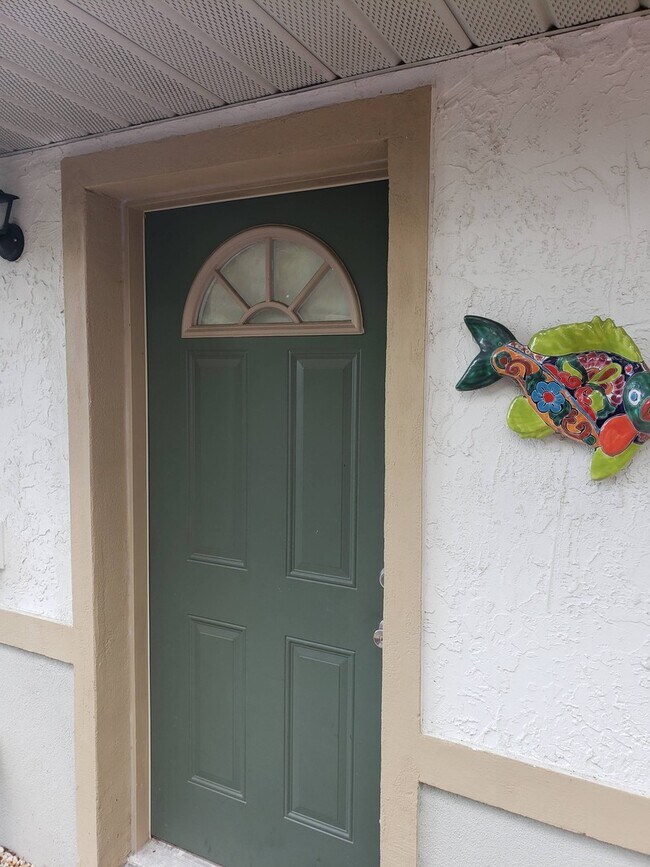 150 N Sportsmans Point in Inverness, FL - Building Photo - Building Photo