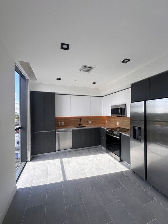 3026 NW 1st Ave, Unit 1101 in Miami, FL - Foto de edificio