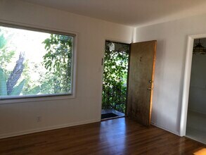 834 12th St, Unit B in Santa Monica, CA - Building Photo - Building Photo