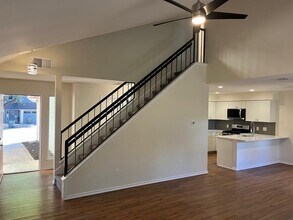 12908 Steeple-Chase Dr in Austin, TX - Building Photo - Building Photo