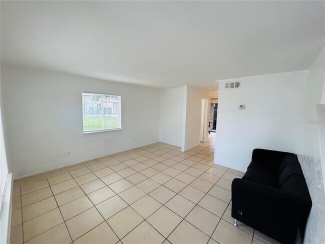 2249 Lyme Bay Dr in Orlando, FL - Building Photo - Building Photo