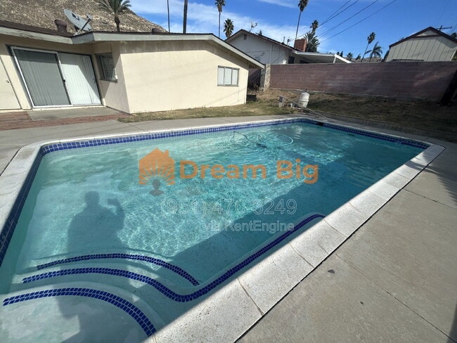 652 Massachusetts Ave in Riverside, CA - Building Photo - Building Photo