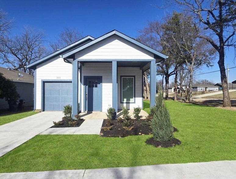 333 E Hull St in Denison, TX - Building Photo