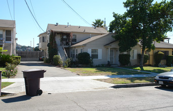 1312 Orange Grove Ave in Glendale, CA - Building Photo - Building Photo