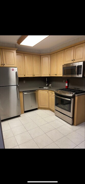1723 Shore Pkwy in Brooklyn, NY - Building Photo