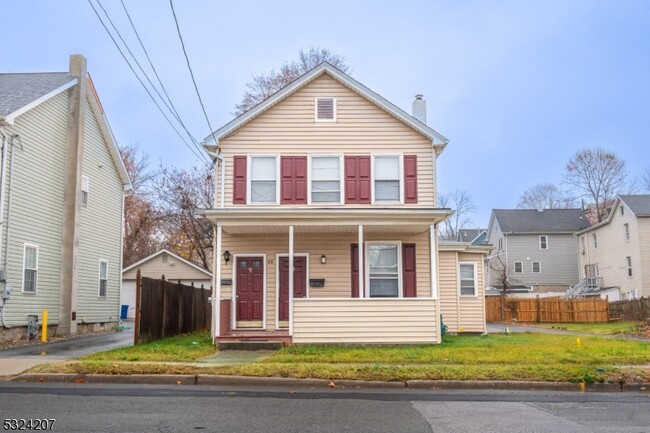 88 Trinity St in Newton, NJ - Building Photo - Building Photo