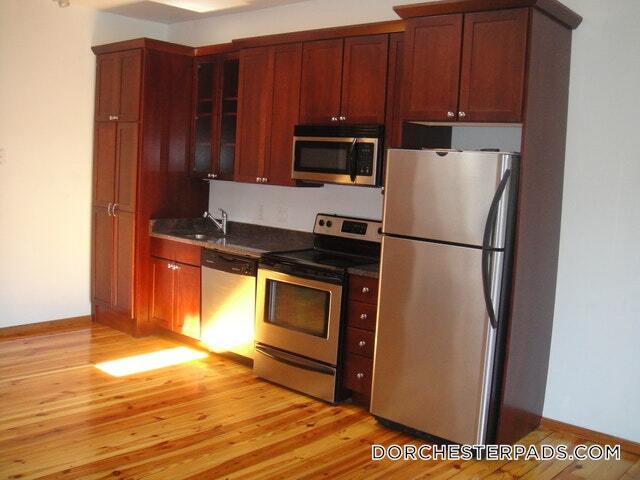 600 Columbia Rd, Unit 27 in Boston, MA - Building Photo - Building Photo