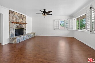 626 Jamestown Rd in Burbank, CA - Building Photo - Building Photo