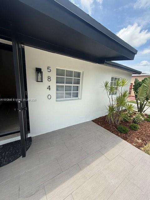 5840 SW 58th Terrace in South Miami, FL - Building Photo