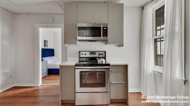 property at 823 Dorchester Ave