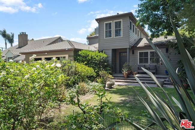 property at 3123 Barry Ave