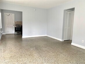 2311 Adams St-Unit -37 in Hollywood, FL - Building Photo - Building Photo