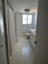 1701 Sunset Harbour Dr, Unit L704 in Miami Beach, FL - Building Photo - Building Photo