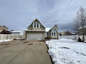 1820 N 285 W in Layton, UT - Building Photo