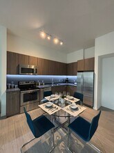 38 NW 35th St, Unit A2 in Miami, FL - Building Photo - Building Photo