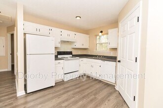 2425 Ashmore Ave, Unit Unit 3 in Chattanooga, TN - Building Photo - Building Photo