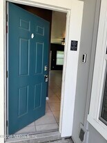 819 Observatory Pkwy in Jacksonville, FL - Building Photo