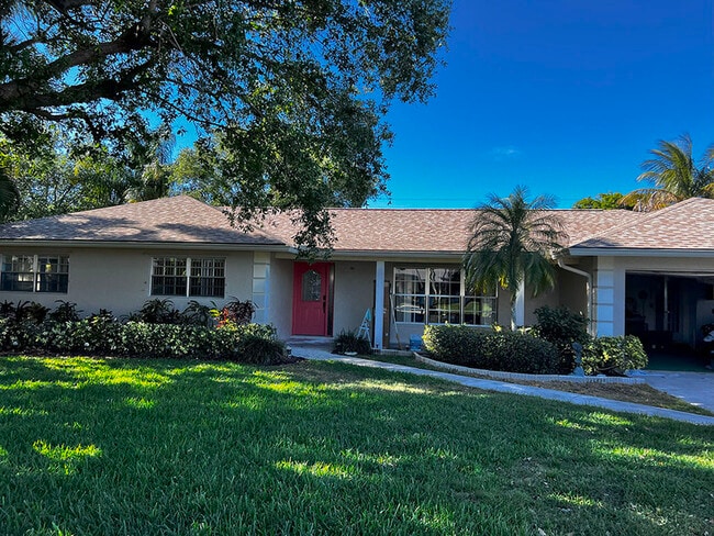 property at 8715 SE Alabama Pl