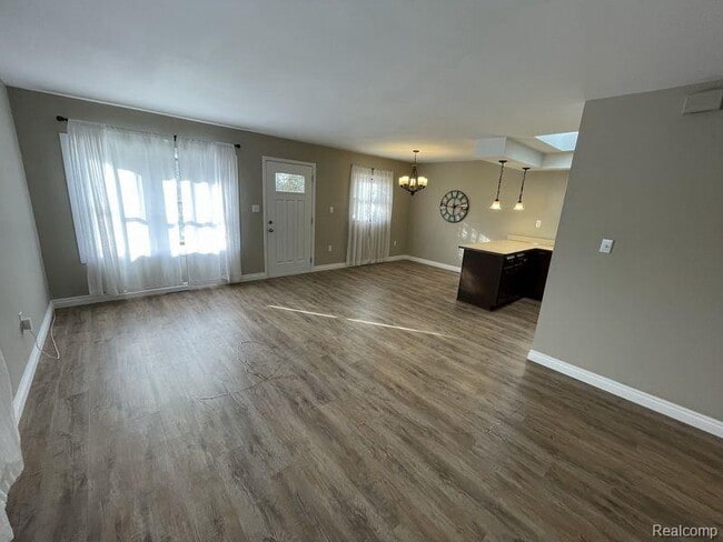 15518 Dixie in Redford Township, MI - Building Photo - Building Photo