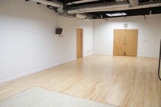 5401 Alvern Cir, Unit Suite D in Los Angeles, CA - Building Photo - Building Photo