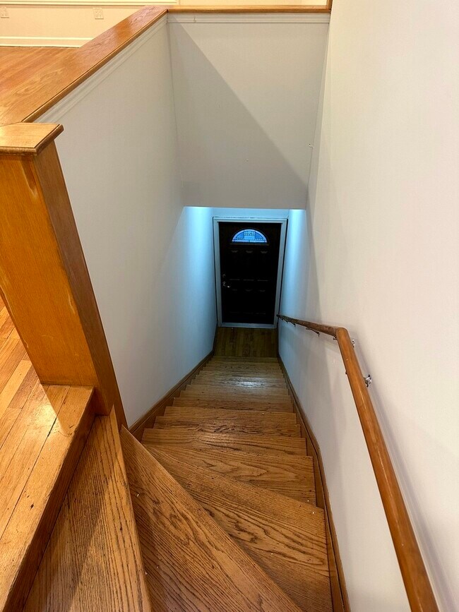 6045 W Irving Park Rd in Chicago, IL - Building Photo - Building Photo