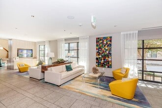 The Austin at Trinity Green in Dallas, TX - Foto de edificio - Building Photo