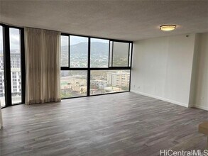 2724 Kahoaloha Ln in Honolulu, HI - Building Photo - Building Photo