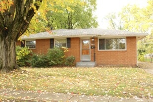 1703 Shady Lane Rd in Columbus, OH - Building Photo