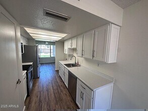 4501 E Juniper Ave in Phoenix, AZ - Building Photo - Building Photo