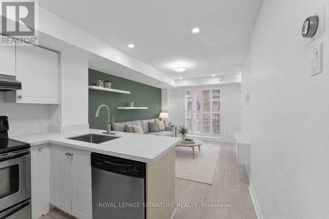 property at 22 Laidlaw St