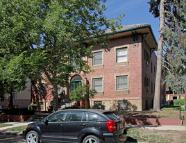 1035 Pearl Street Apartments