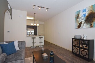 3603 Chenevert St in Houston, TX - Building Photo - Building Photo