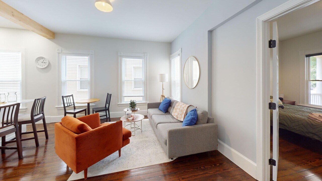 69 Edwards St-Unit -Unit 1 in New Haven, CT - Building Photo