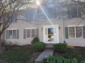 1103 E Shelbourne Dr in Normal, IL - Building Photo