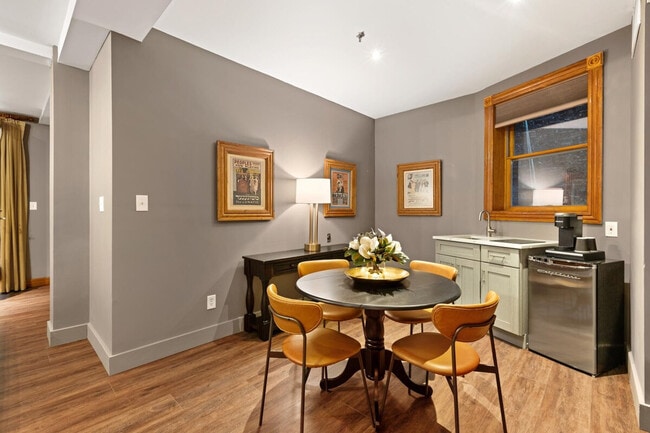 38-03 24th St in Queens, NY - Building Photo - Building Photo