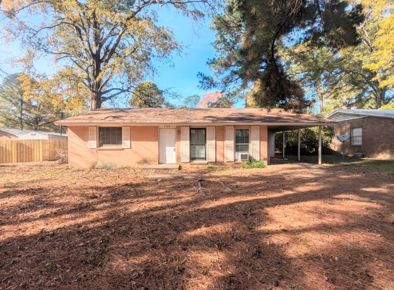 3703 Sabine Ave in Texarkana, TX - Building Photo