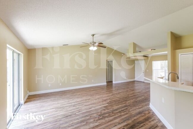 1414 SW Apache Ave in Port St. Lucie, FL - Building Photo - Building Photo