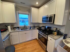 183 River St, Unit 3 in Cambridge, MA - Building Photo
