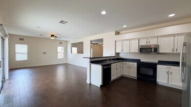 18175 N Cook Dr in Maricopa, AZ - Building Photo - Building Photo