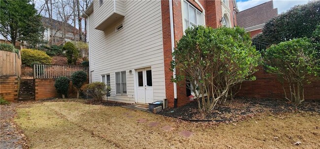 2130 Woods River Ln in Duluth, GA - Building Photo - Building Photo